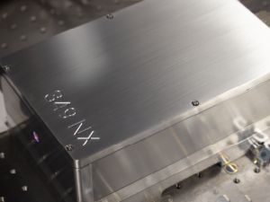 Laser UV 349nm et 320 nm Skylark Lasers